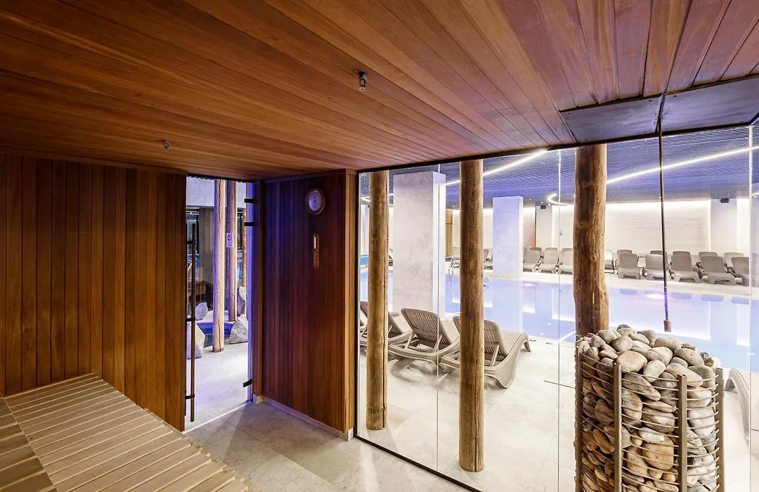 Hvoya Apart-Hotel & Spa-1